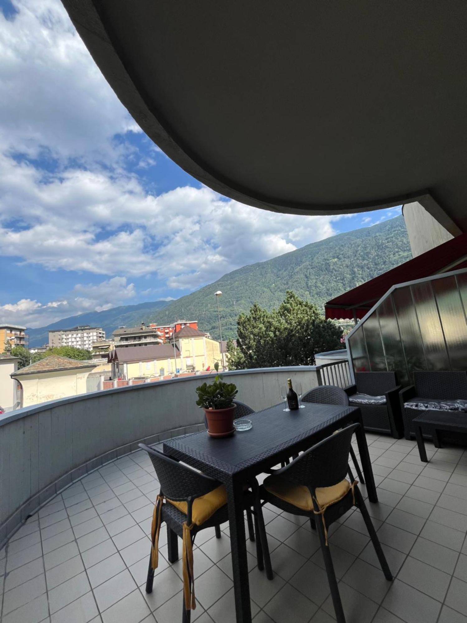 Casa Vacanze Lucia Тирано Экстерьер фото
